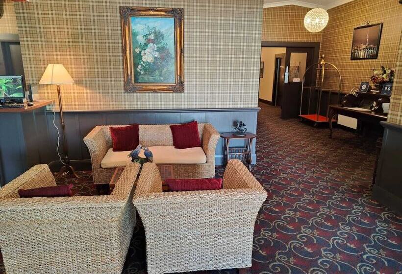 Отель Gateway Motor Inn