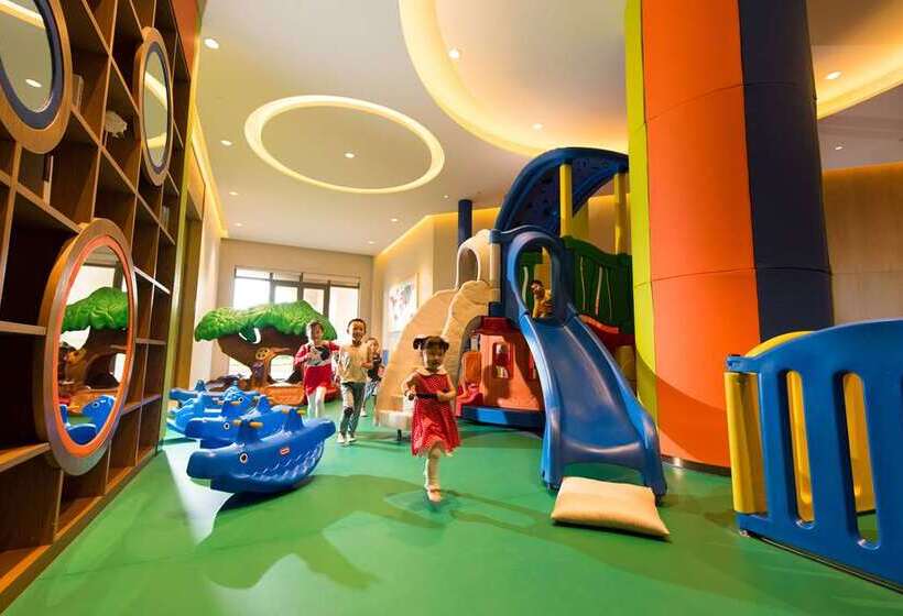 בית מלון כפרי Hilton Yuxi Fuxian Lake