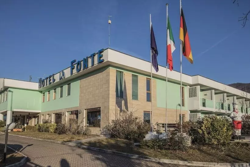 בית מלון כפרי La Fonte