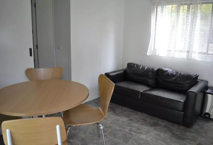 酒店 Lorne Foreshore Caravan Park