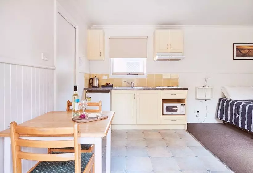 酒店 Lorne Foreshore Caravan Park