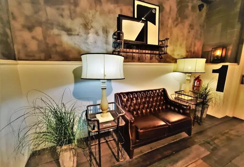 Hotel M Boutique Station 18