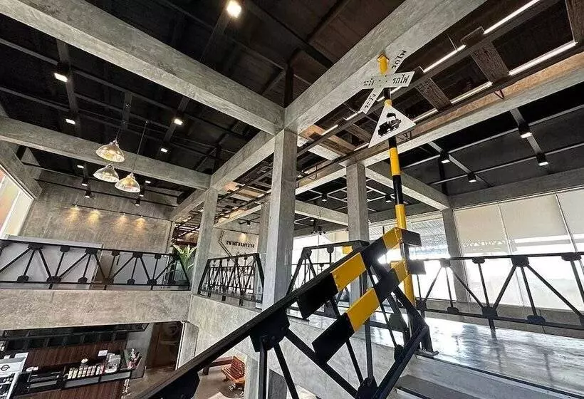 هتل The Terminal Khon Kaen