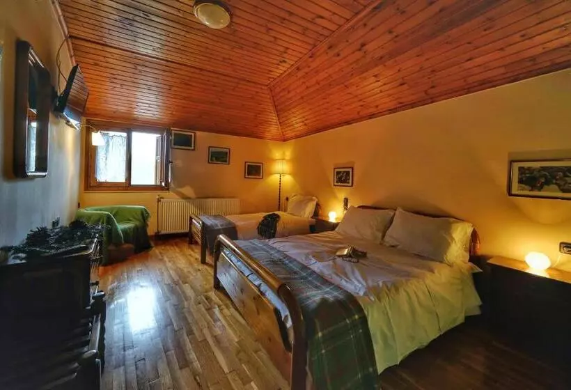 Hotel To Balkoni Tis Agorianis