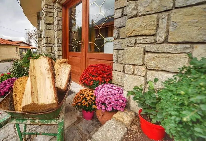 Hotel To Balkoni Tis Agorianis