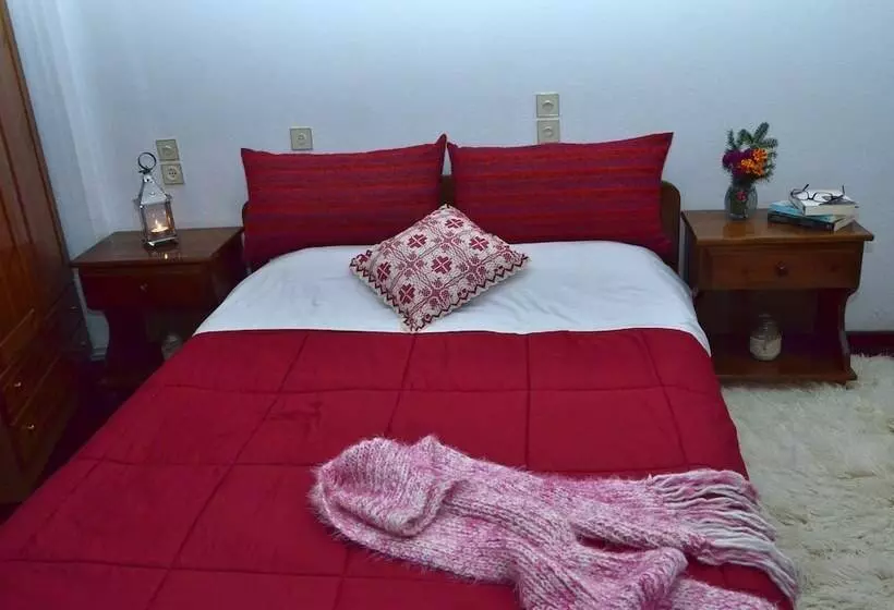 Hotel To Balkoni Tis Agorianis