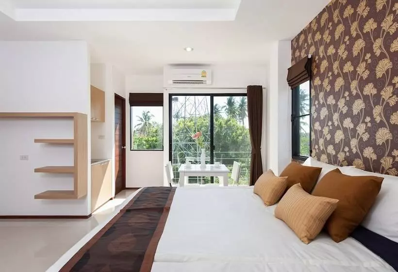 هتل Vantage Resort