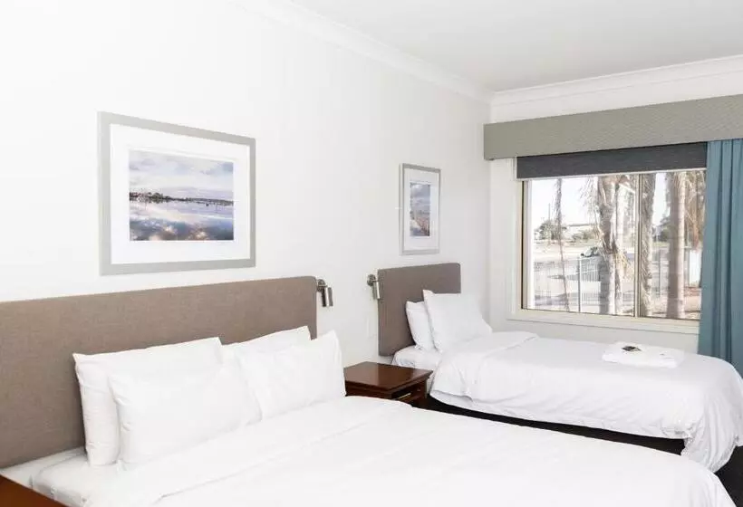 Pastoral Hotel Motel