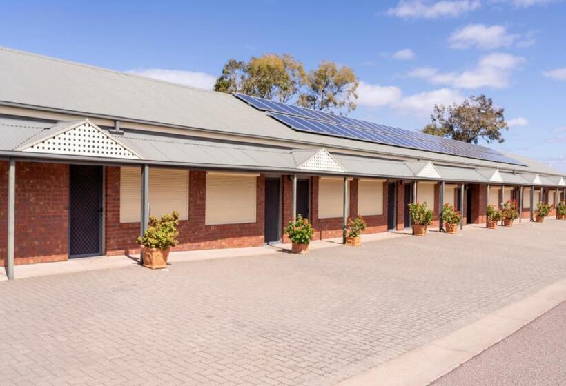 Pastoral Hotel Motel