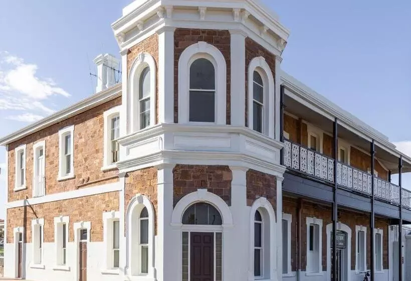 Pastoral Hotel Motel