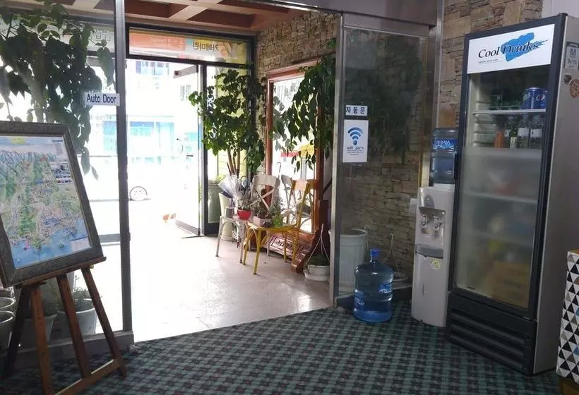 ペンション Marine Guesthouse