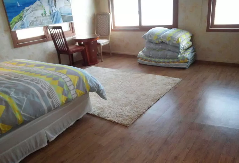 ペンション Marine Guesthouse