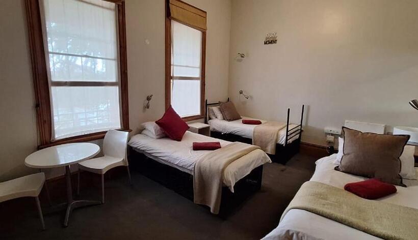 הוסטל Ashanti Lodge Backpackers