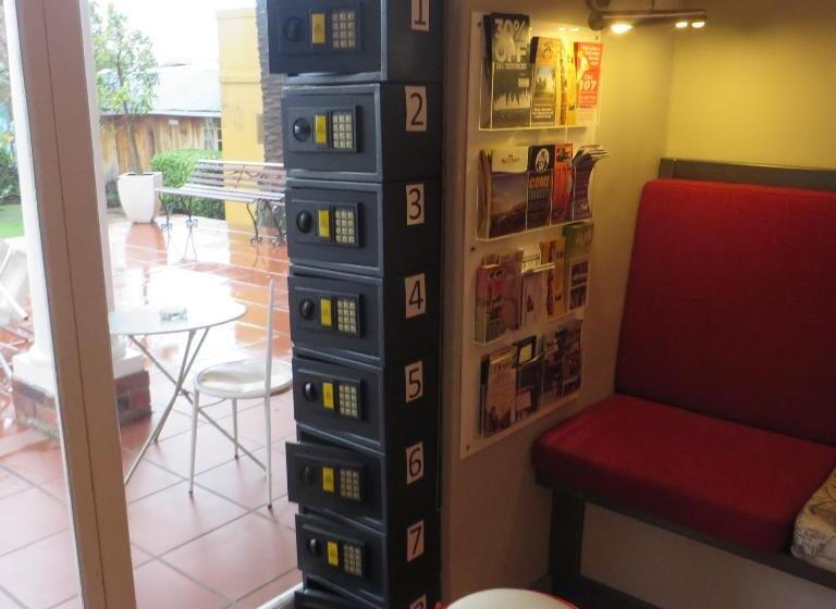 הוסטל Ashanti Lodge Backpackers