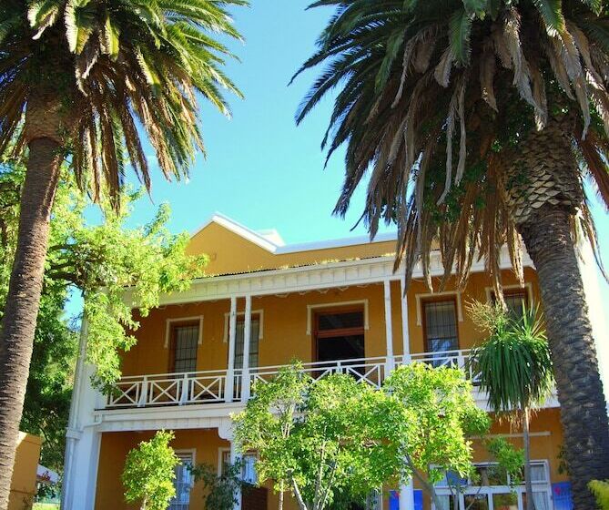 הוסטל Ashanti Lodge Backpackers