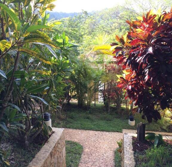 مبيت وإفطار Lodge Margouillat