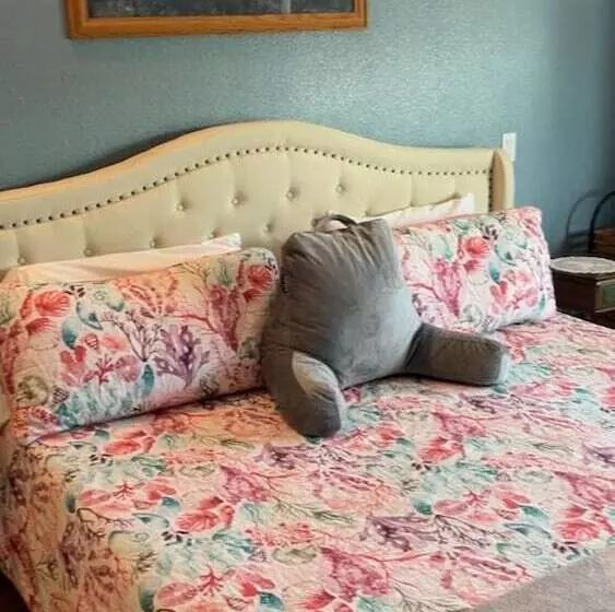 مبيت وإفطار The Collins Inn And Seaside Cottages   Adults Only