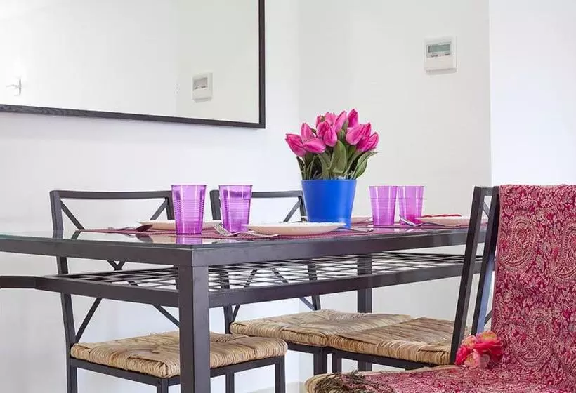 Charmsuites Nou Rambla