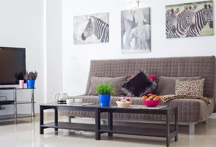 Charmsuites Nou Rambla