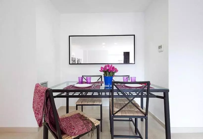 Charmsuites Nou Rambla