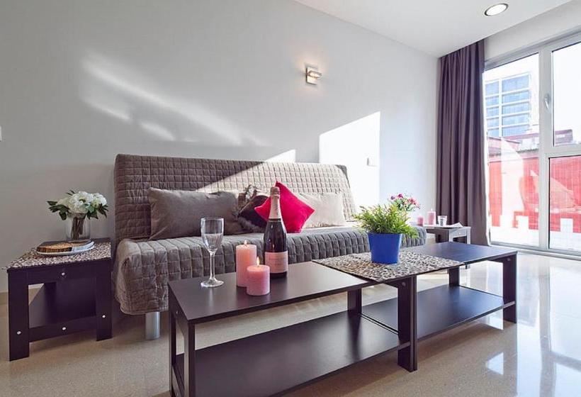 Charmsuites Nou Rambla