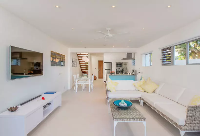 Crystal Blue Lagoon Villas