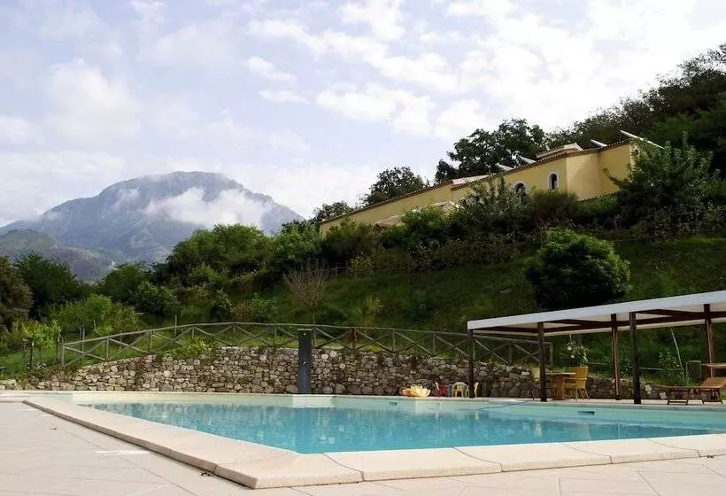 هتل Agriturismo L'arca Di Anna Brambilla