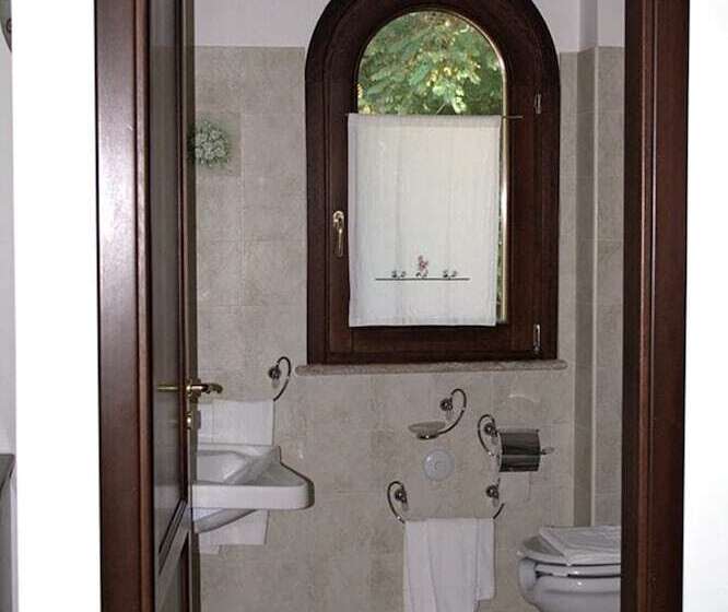 호텔 Agriturismo L'arca Di Anna Brambilla