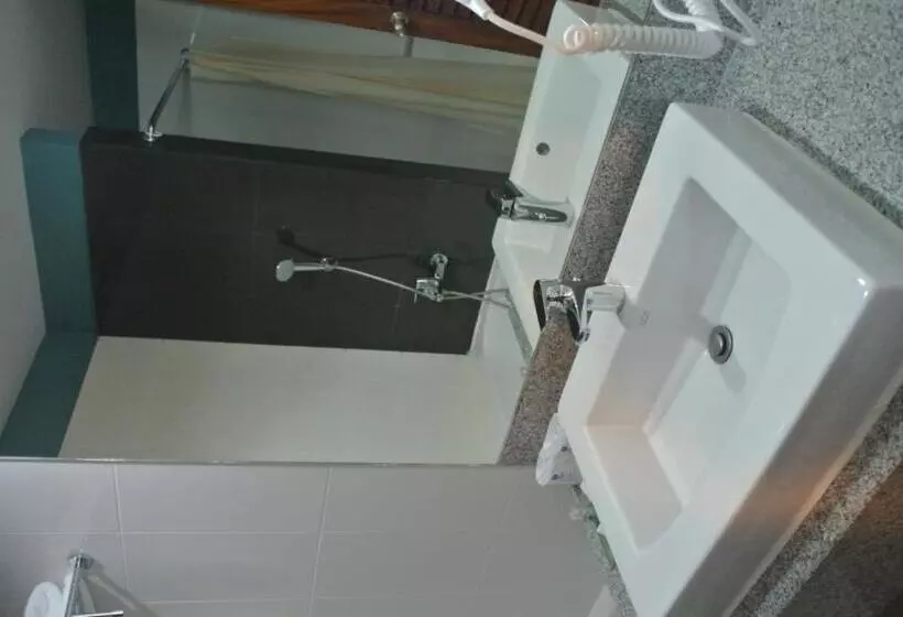 Hotelli Aloha Hatyai