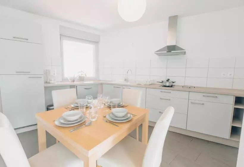 هتل Appart Du Trident