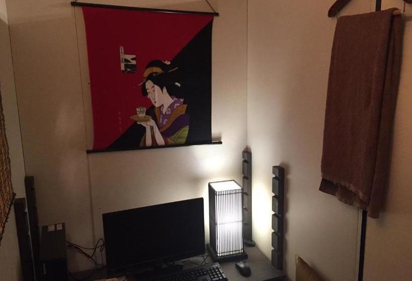 فنادق الكبسولة Spa Resort President