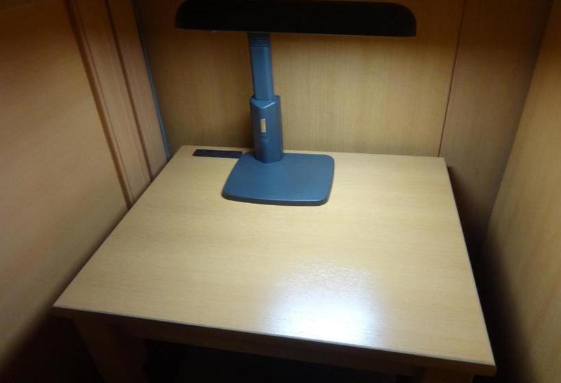 فنادق الكبسولة Spa Resort President