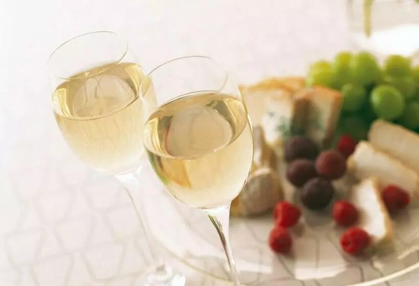 هتل Four Seasons Yuzawa Quattro