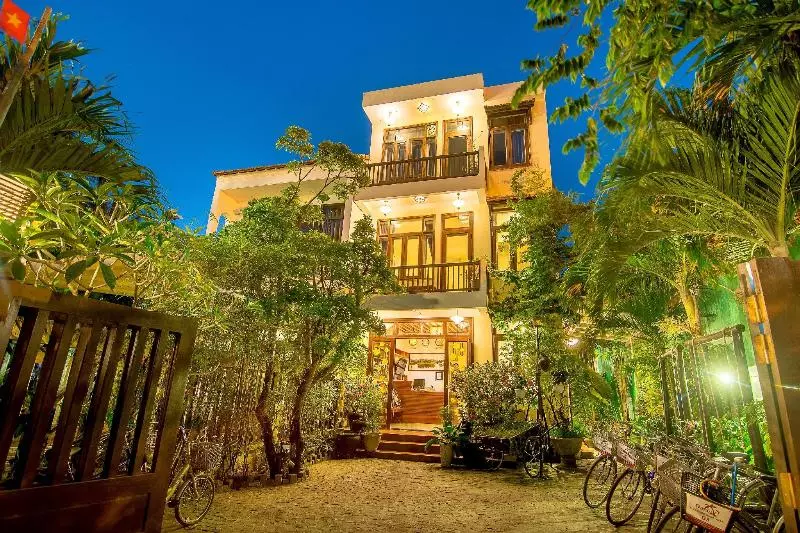 هتل Riverside Oasis Villa