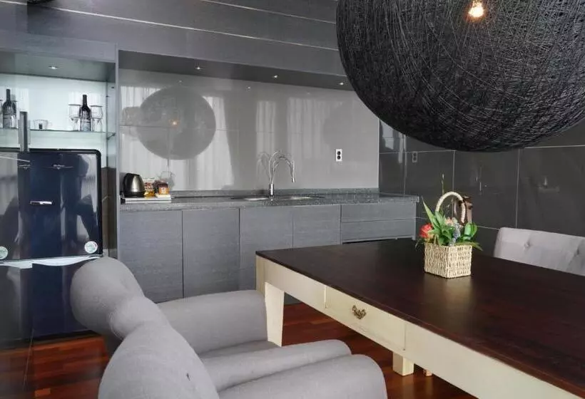 בית מלון כפרי Scarboro