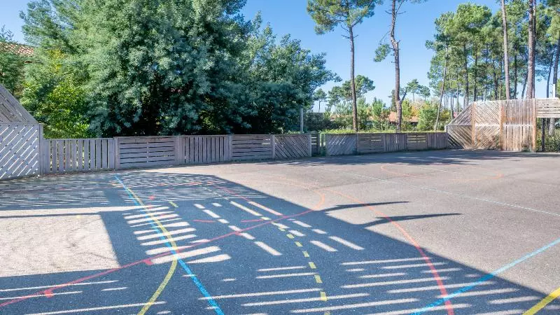 Отель Laouchet Le Hameau Des Grands Lacs