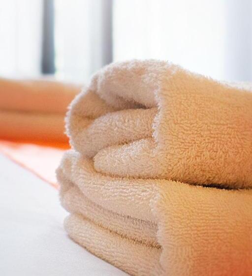 בית מלון כפרי Logis Hôtel Restaurant Le Top Du Roulier