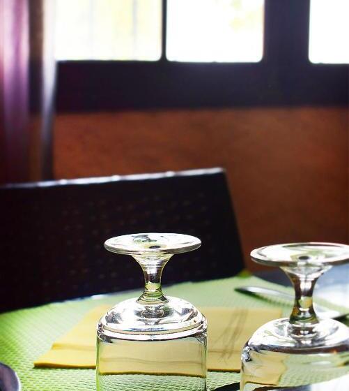 בית מלון כפרי Logis Hôtel Restaurant Le Top Du Roulier