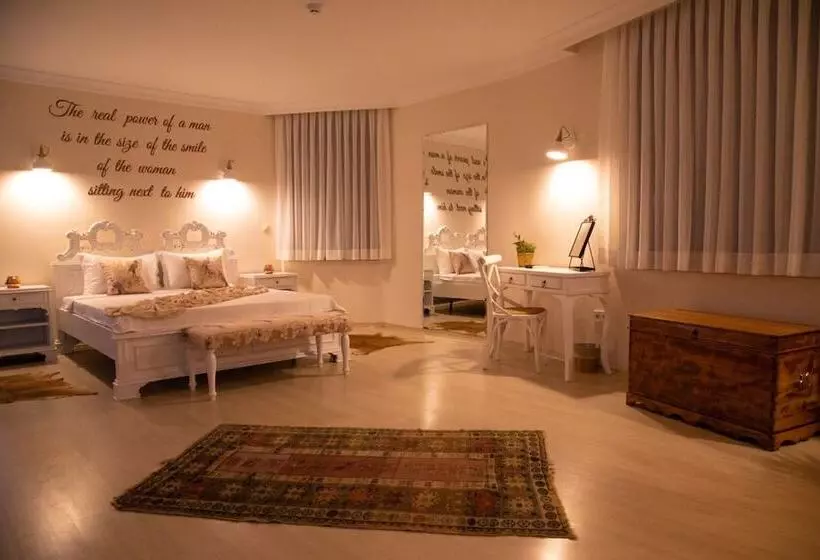 호텔 Teddy Alaçatı