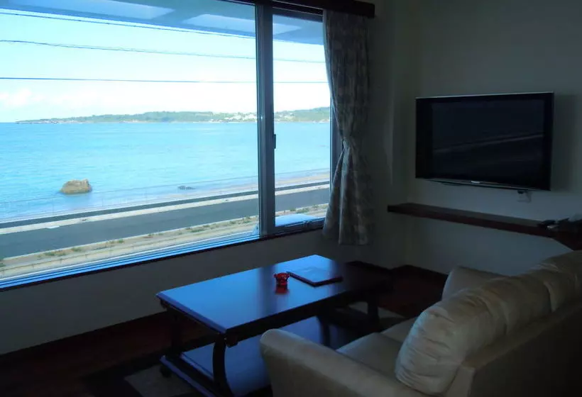 Отель The White