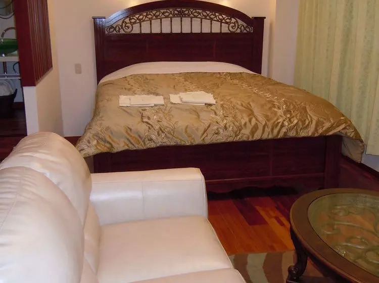 Отель The White