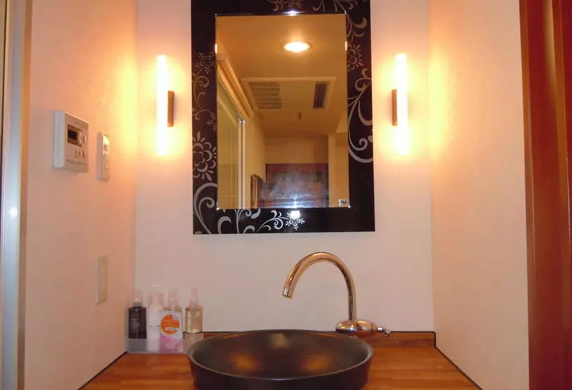 Отель The White