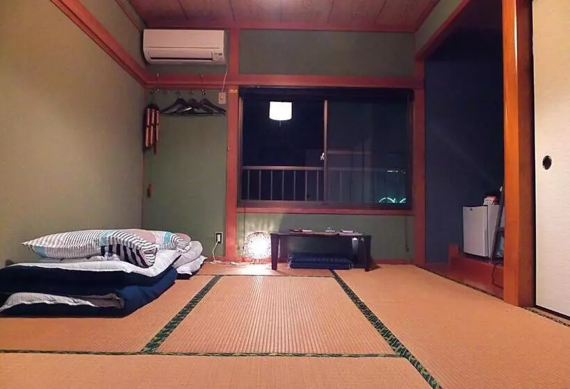 بنسيون Aoshima Guesthouse Hooju