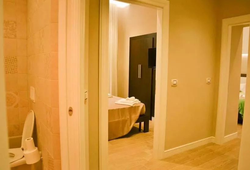 פנסיון The Wesley Rome