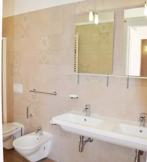 פנסיון The Wesley Rome