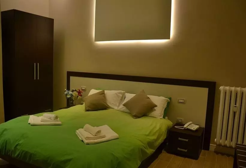 פנסיון The Wesley Rome