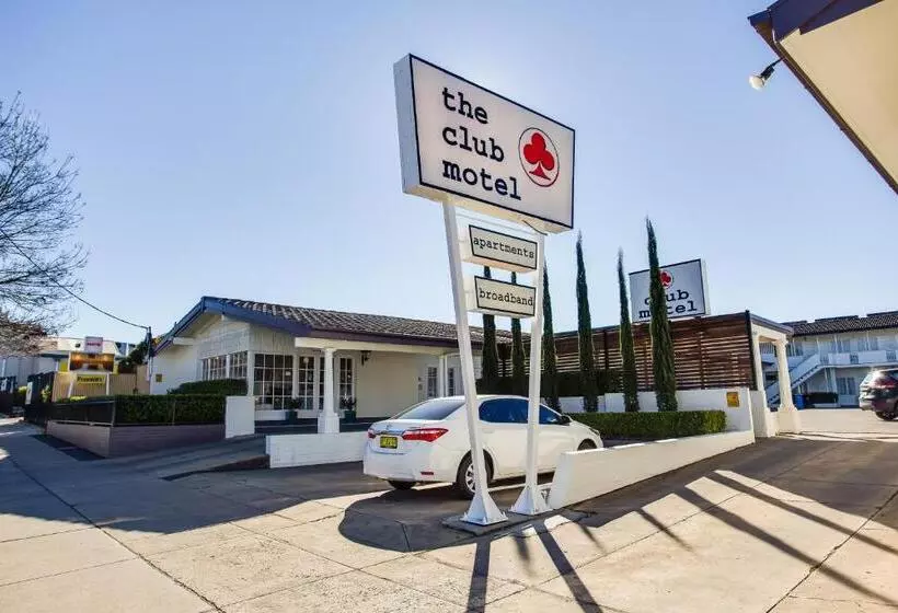The Club Motel And Apartments