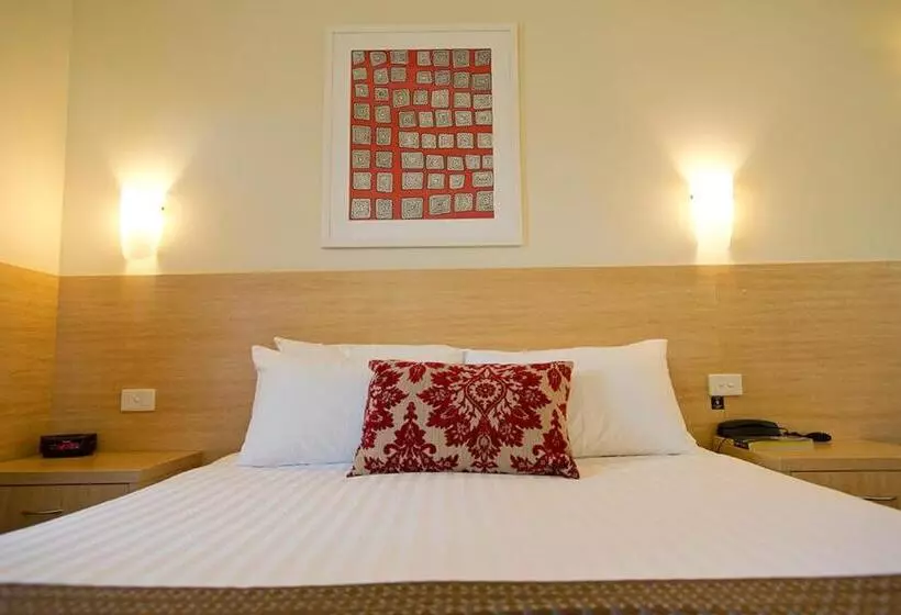 The Club Motel And Apartments