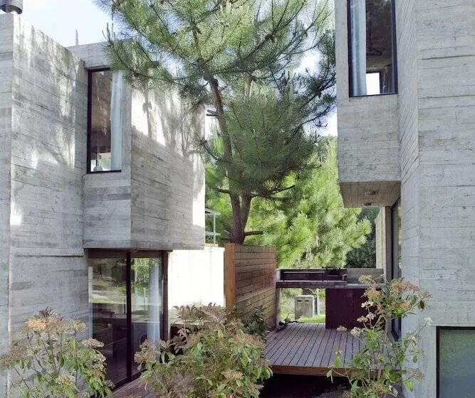 V & D   Casas En Mar Azul