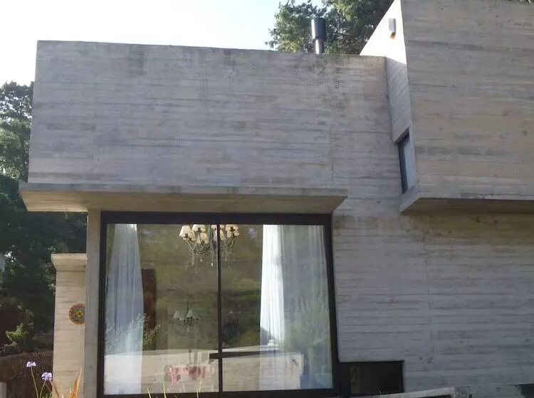 V & D   Casas En Mar Azul